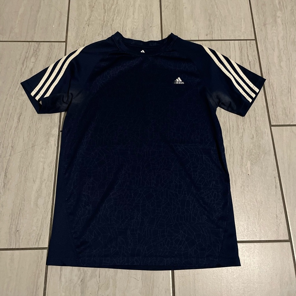 Adidas t-shirt